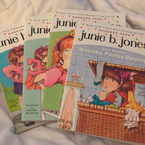 Junie B. Jones vintage 90s box set of 4 books - Picture 2 of 8